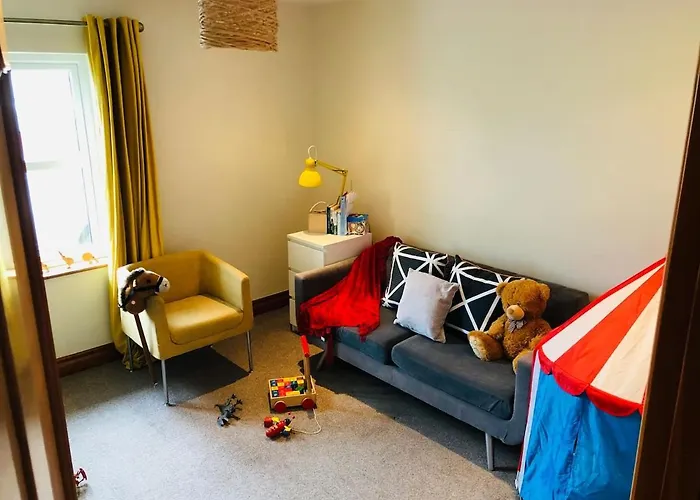 Connemara. 3 Bedroom, 8 Bed, Galway