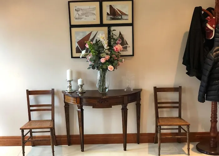 Connemara. 3 Bedroom, 8 Bed, Galway