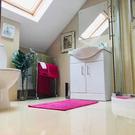 Connemara. 3 Bedroom, 8 Bed, Semesterbostad *