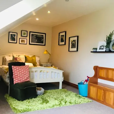 Connemara. 3 Bedroom, 8 Bed, * Galway