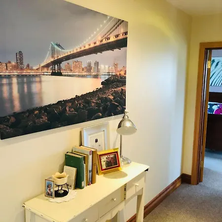 Semesterbostad Connemara. 3 Bedroom, 8 Bed, *