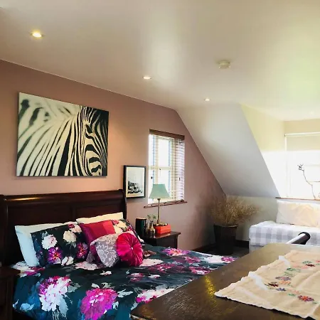 Connemara. 3 Bedroom, 8 Bed, *