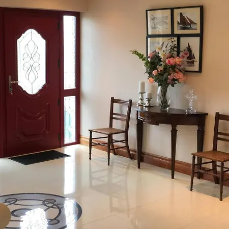 Connemara. 3 Bedroom, 8 Bed, Galway