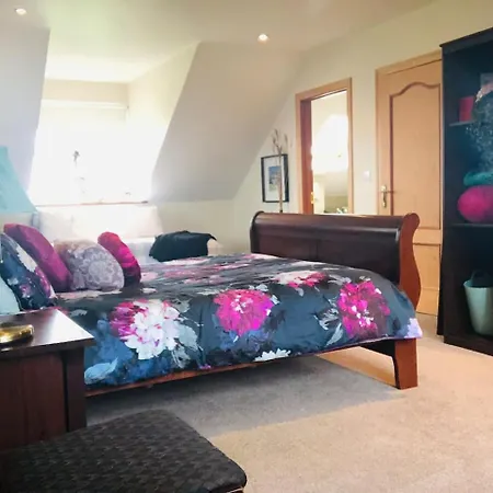 Connemara. 3 Bedroom, 8 Bed, Nyaraló *