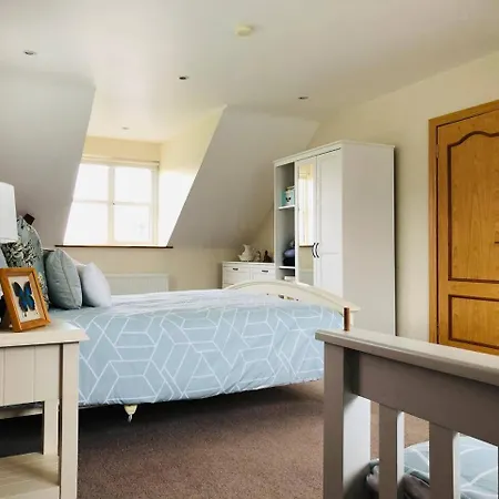 Semesterbostad Connemara. 3 Bedroom, 8 Bed,
