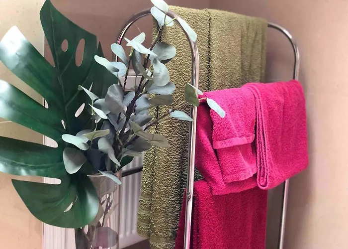 Connemara. 3 Bedroom, 8 Bed,