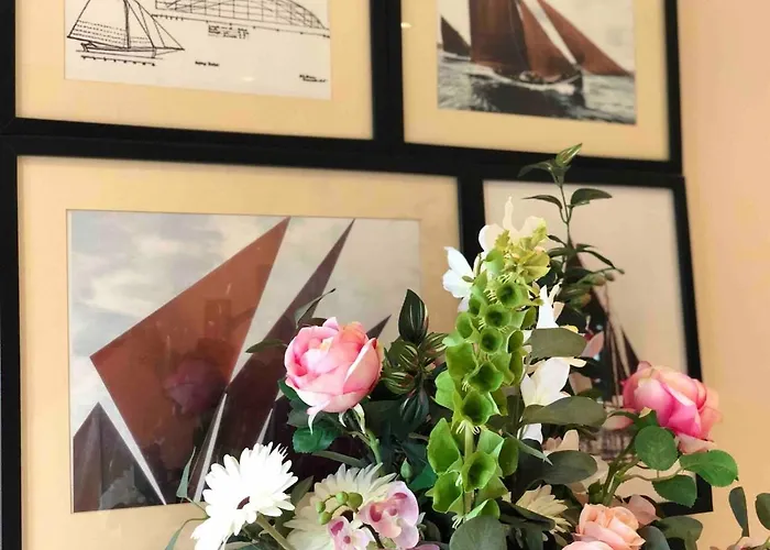 Connemara. 3 Bedroom, 8 Bed, Galway