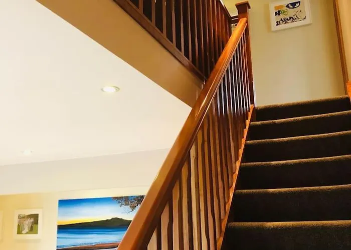 Connemara. 3 Bedroom, 8 Bed, *