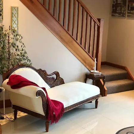 Connemara. 3 Bedroom, 8 Bed,