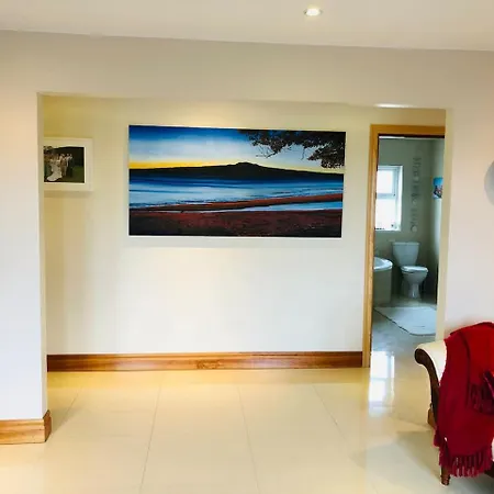 Connemara. 3 Bedroom, 8 Bed, *